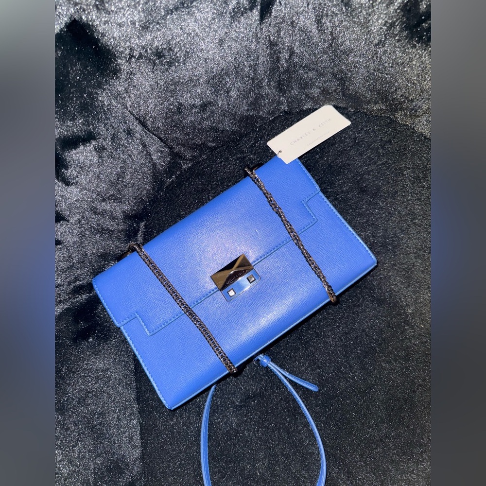 Charles and Keith crossbody
